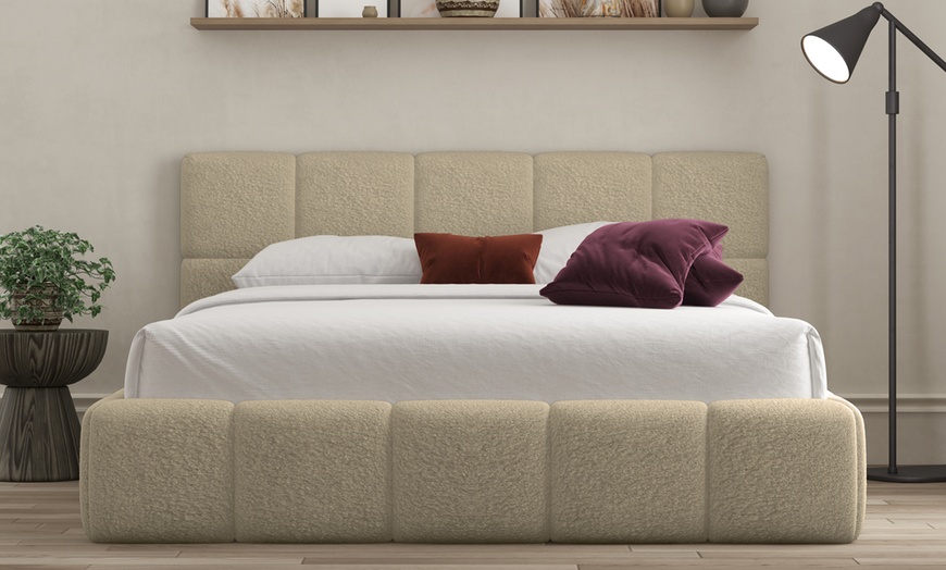 Image 8: DS Living Ovella Cubed Upholstered Bed