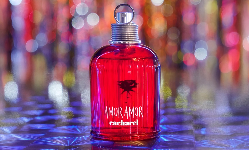 Image 1: Eau de toilette ou eau de parfum Cacharel pour femme