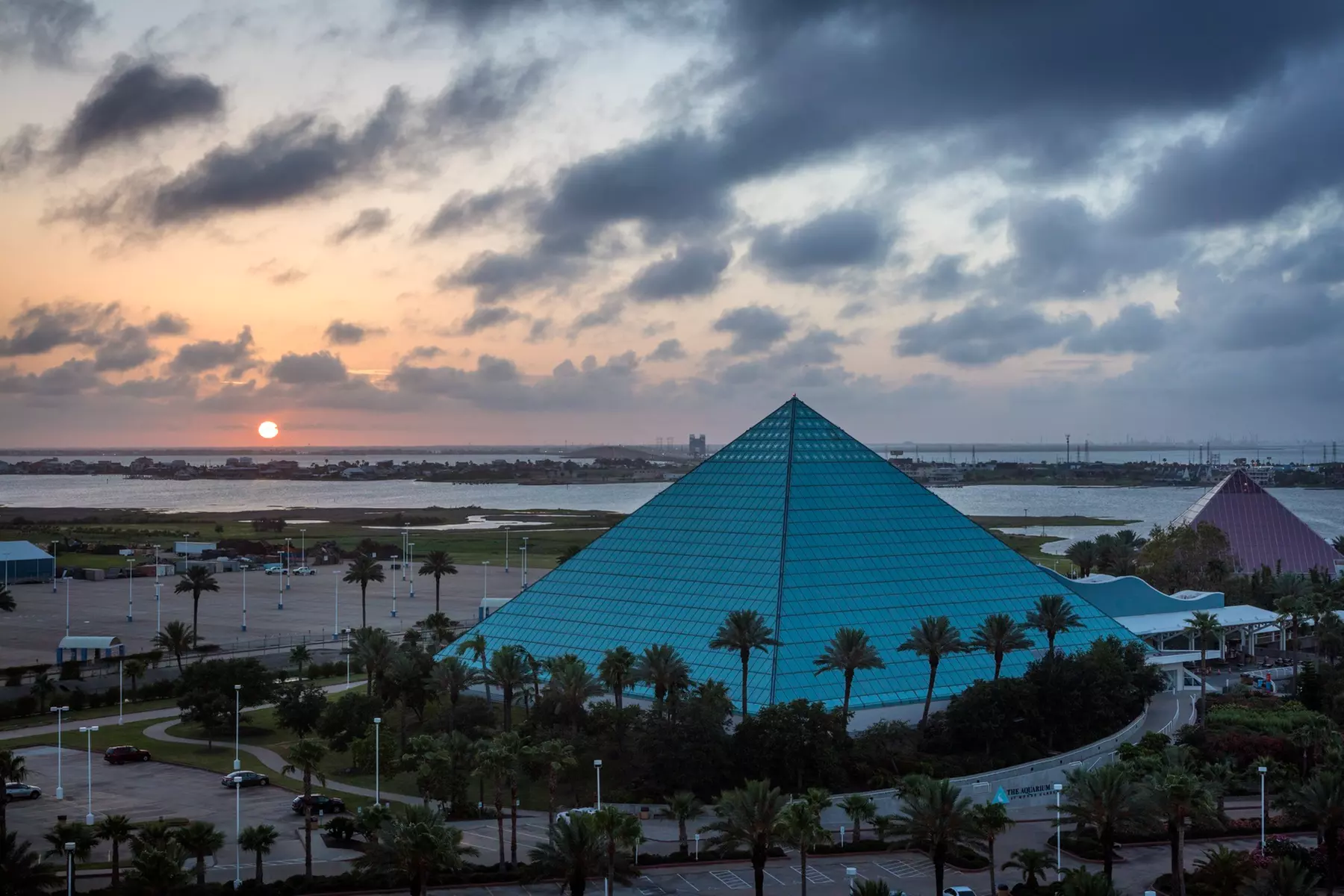 Member Pricing: Coastal Galveston Resort, includes Value Pass
