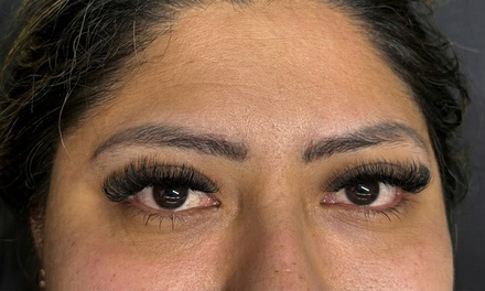 Full Set of  Eyelash Extensions - Anya Silva Esthetics