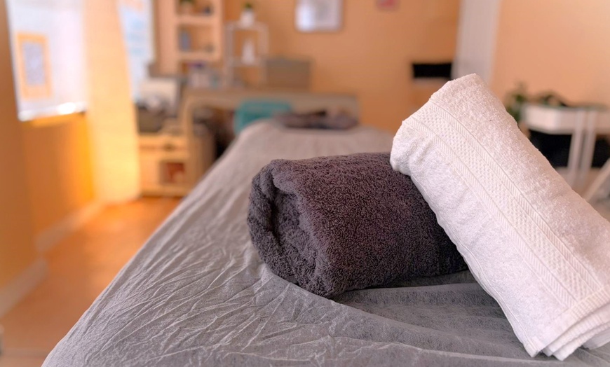 Image 6: Masaje para embarazadas 45 minutos o con presoterapia 60 minutos