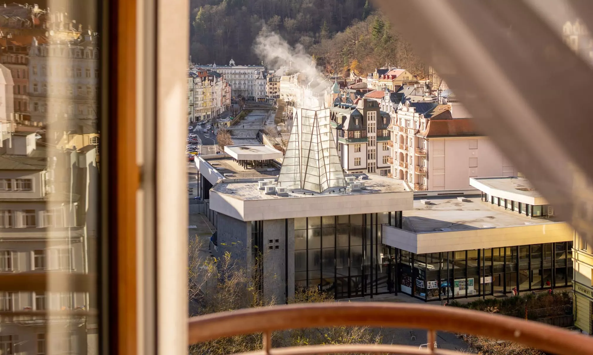 Karlsbad: Doppelzimmer inkl. Frühstück oder HP und Spa