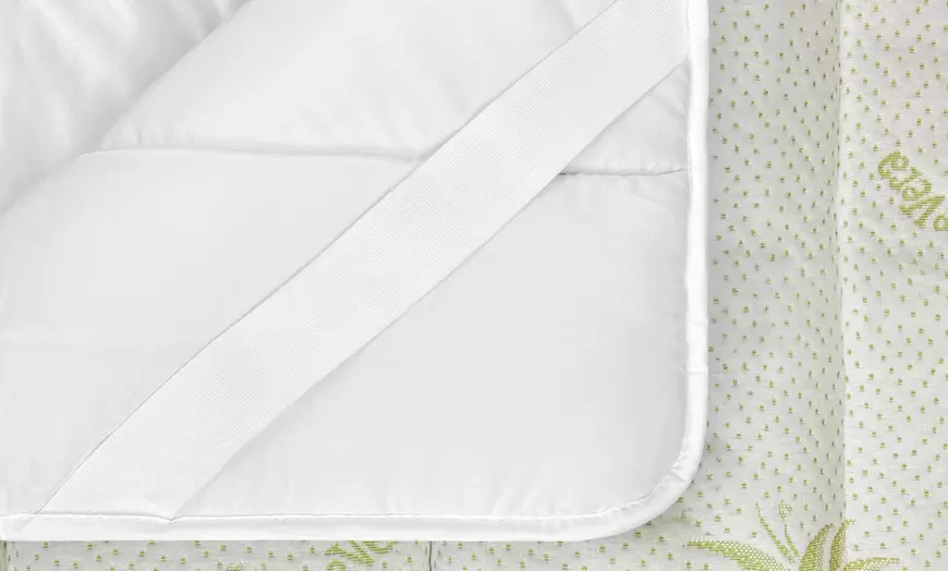 Image 3: Surmatelas Aloe Vera