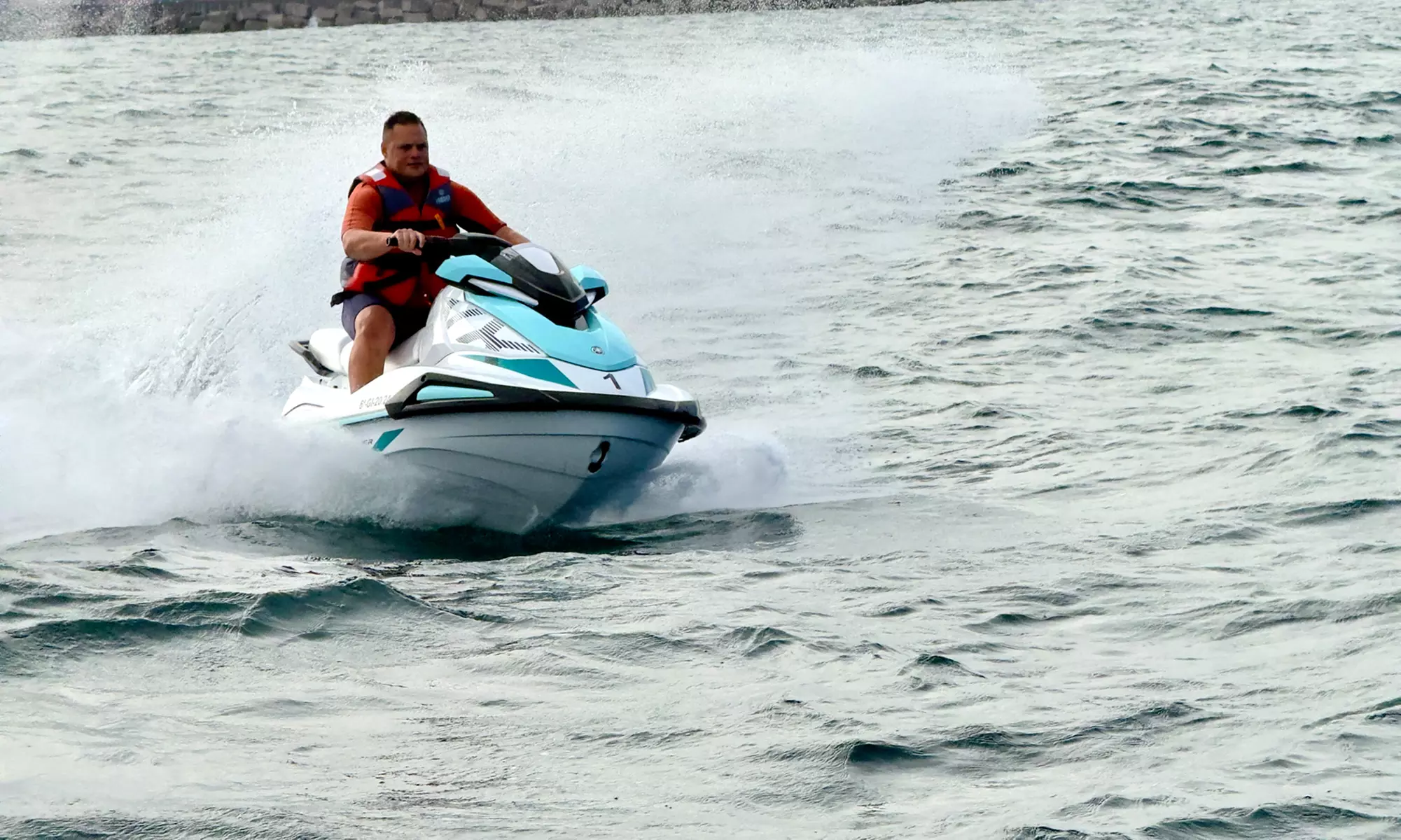 Excursión de 30 o 60 minutos en moto de agua con opción a paddle surf