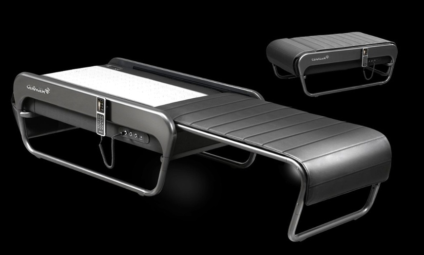 Image 2: 20 Min. Massage-Sessel oder Wirbelsäulenscan mit Therapie für 1 Person