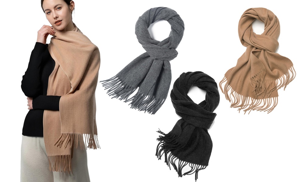 Sciarpa in morbida lana con nappa