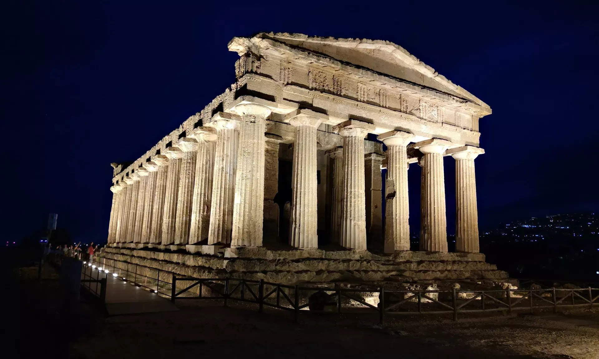 ✈ Sicily Road Trip with Flights, Car & Stay