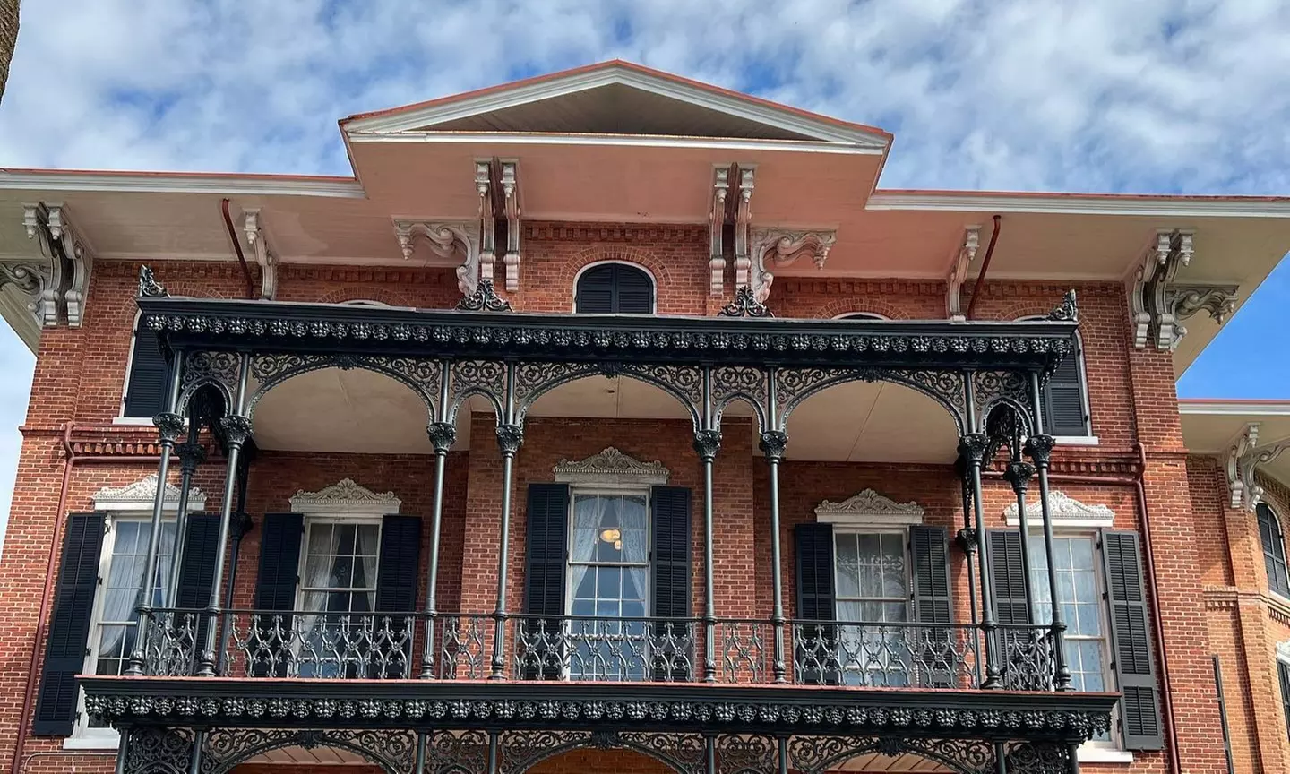 45-Minute Historic Galveston Island Bus Tour 