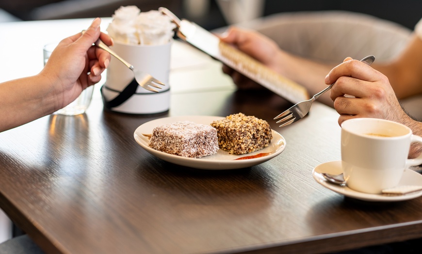 Image 8: Bis zu 32% Rabatt auf den Kuchen bei Café Eppendorf