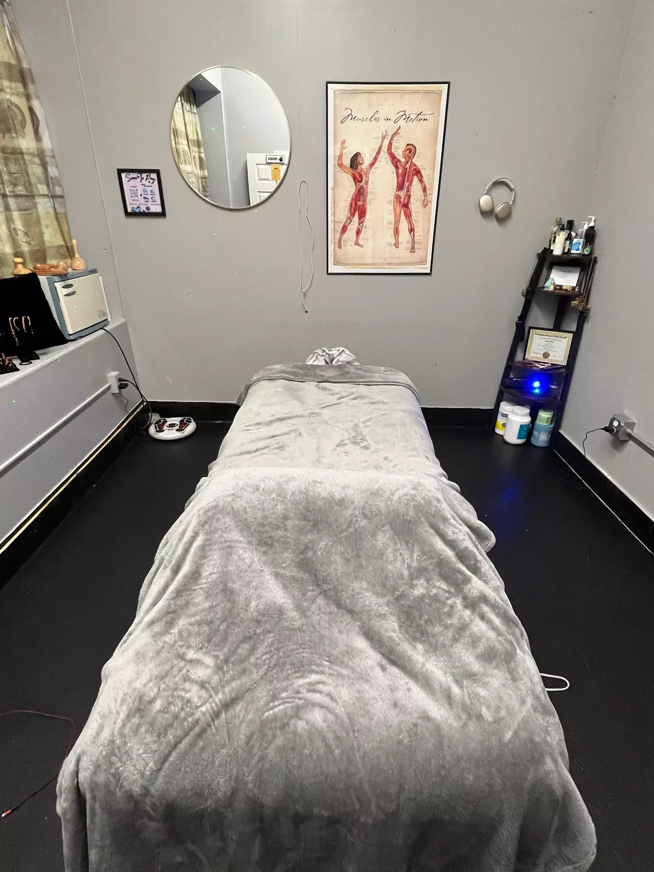 Relax with 60, 90, or 120-Minute Relaxation Massage Session and Aromatherapy at WellGivingCorner (Up to 45% Off) - Second Medium