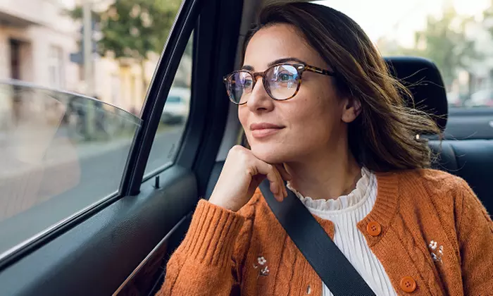 Ahorra hasta 30€ en tus viajes en taxi con FREENOW