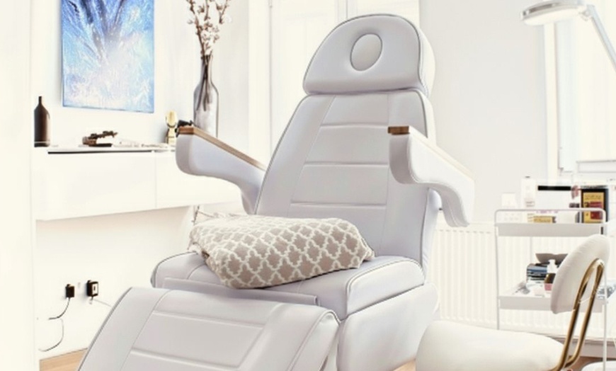 Image 3: Aquarell-, Velvet- oder 3D-Lips oder PMU für Augenbrauen für 1 Person