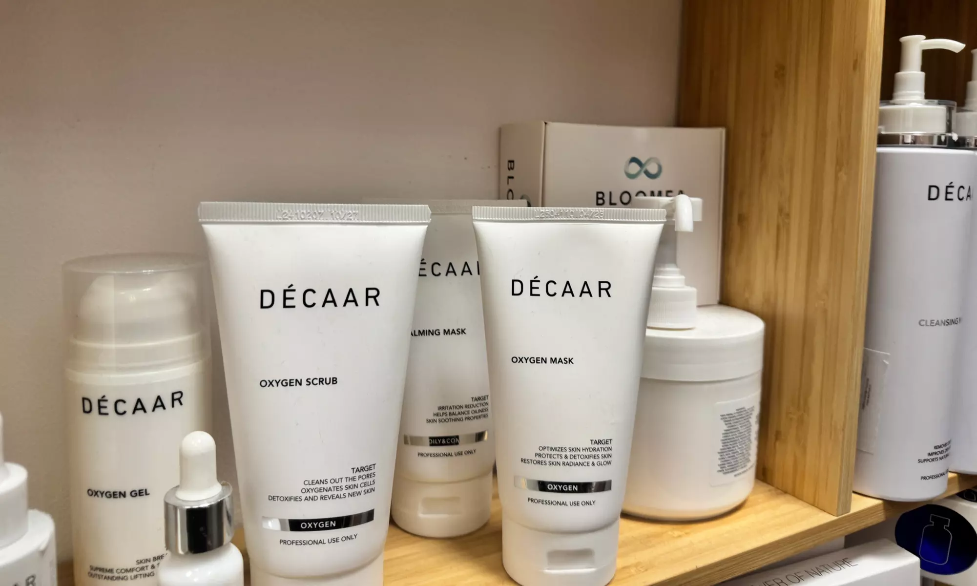 Do 44% zniżki na peeling węglowy Black Doll lub zabieg Bloomea na twarz w Magdalena Kalinowska Babskie Fanaberie - Image 6