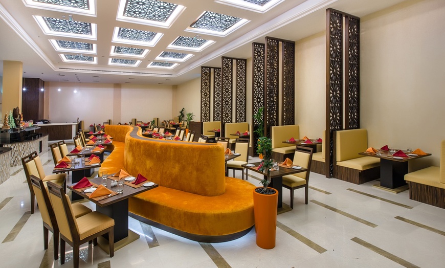Image 6: Abu Dhabi: 1- or 2-Night 4* Stay with Breakfast