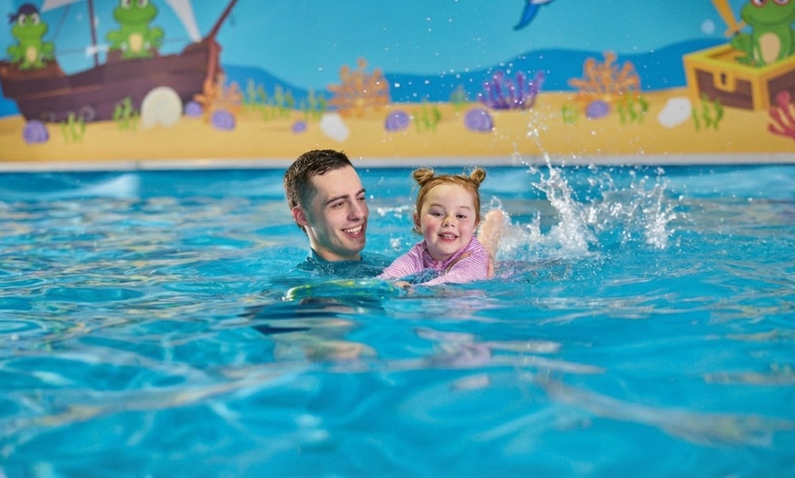 Image 3: Swimming Kickstart: 2 Weeks of Trial Classes for Babies & Beginners