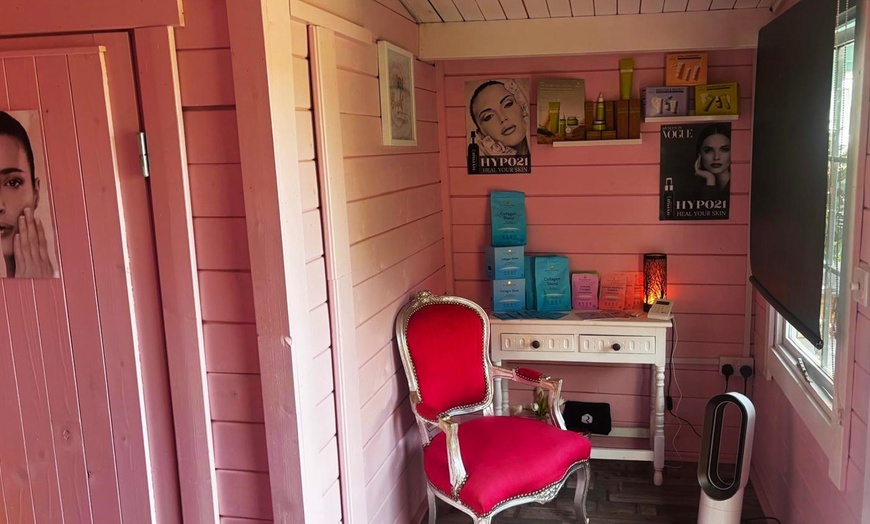 Image 2: Up to 58% Off on Pampering Package at Diamond Beauty Solihull