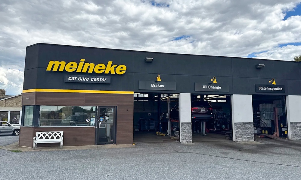 Full Synthetic or Blend Oil Change with Tire Rotation at Meineke Auto
