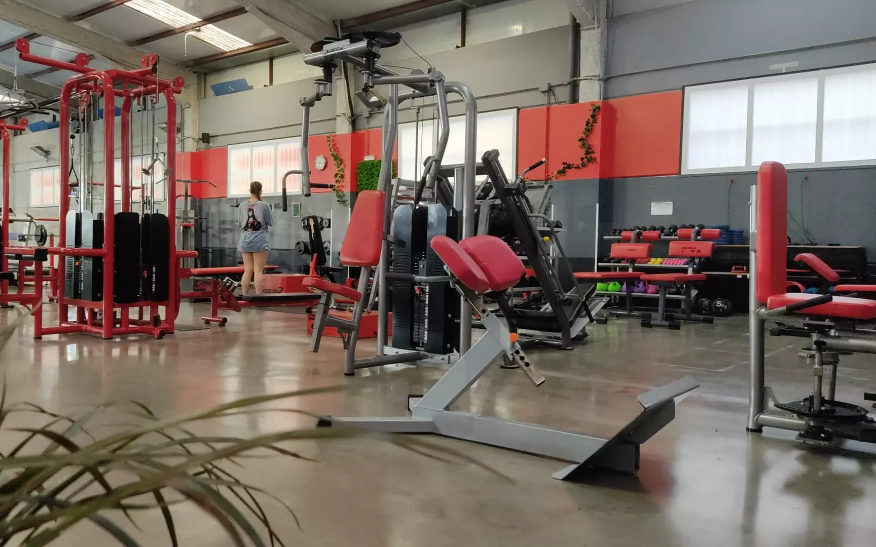 Hasta 45% de descuento en SANTANAS PADEL AND FITNESS