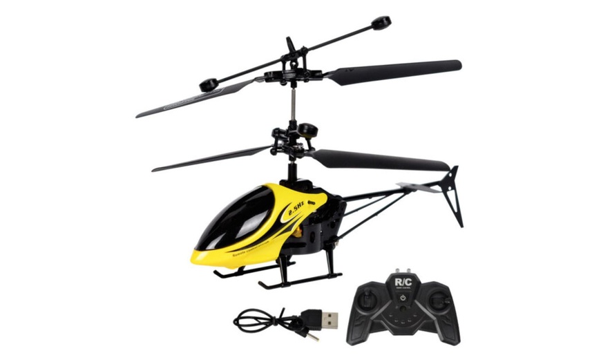 Image 5: USB Remote Control Helicopter Toy with Lights 
