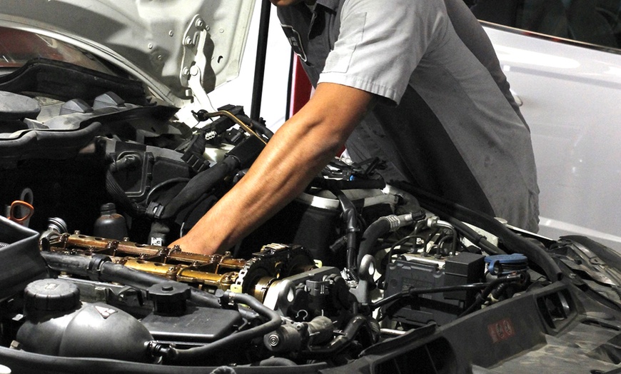 Image 2: Top-Notch STAR-Certified Smog Checks for Old & New Vehicles 