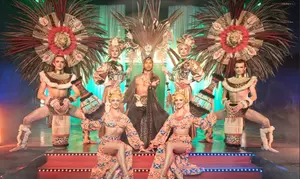 Formule « Menu de fête » repas-spectacle pour 2 ou 4 personnes au cabaret La Vénus