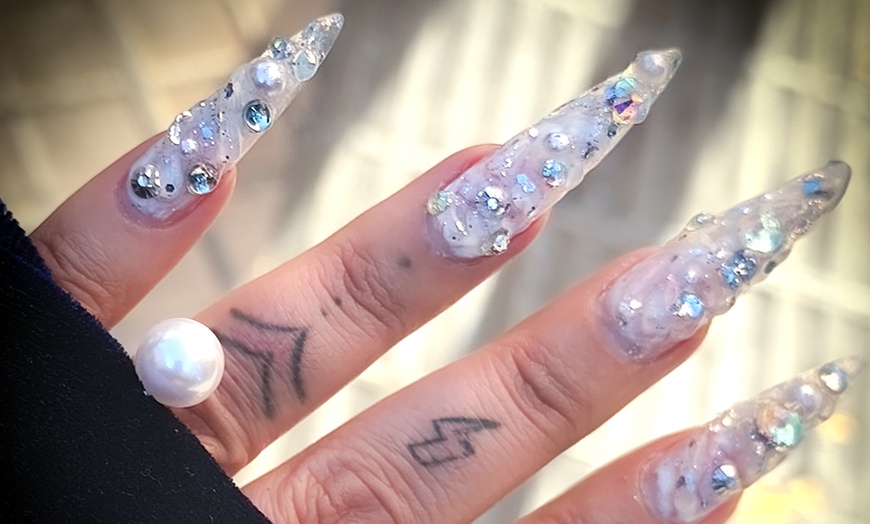 Image 8: Uñas Soft Gel talla S a L con manicura rusa o decoración 3D