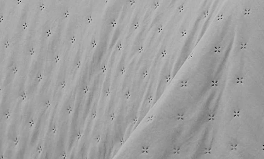 Image 6: Velvet Double Duvet