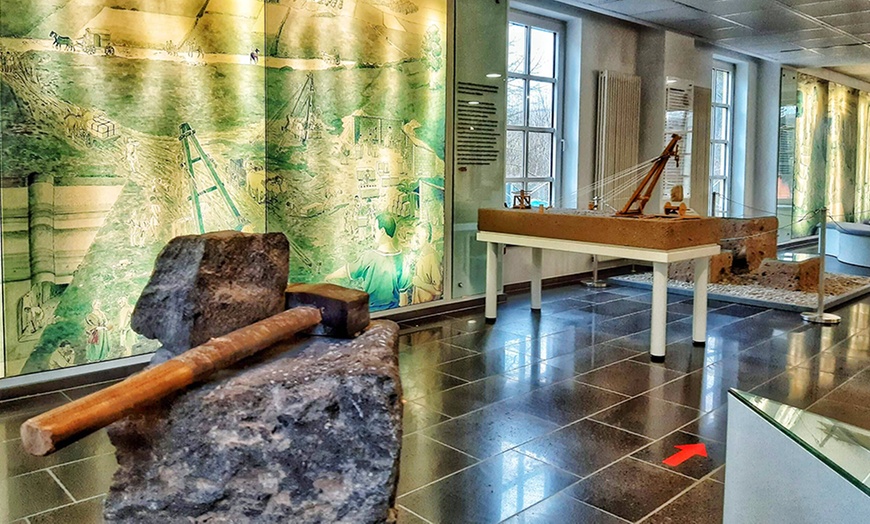 Image 3: Eintrittskarte für 1 Erwachsenen oder Familienkarte in den Vulkanpark