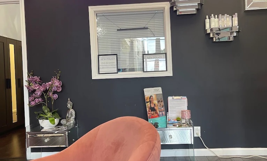 Image 2: Up to 41% Off on Lymphatic Drainage Massage at Narotique Medspa