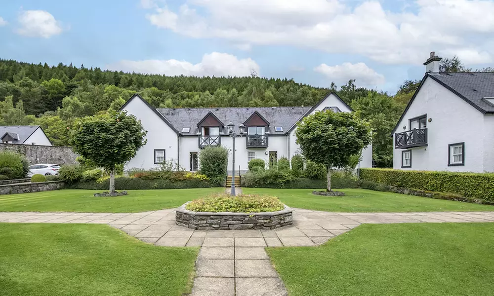 Perthshire: Stay for Up to 6 in 2 Bedroom Cottage