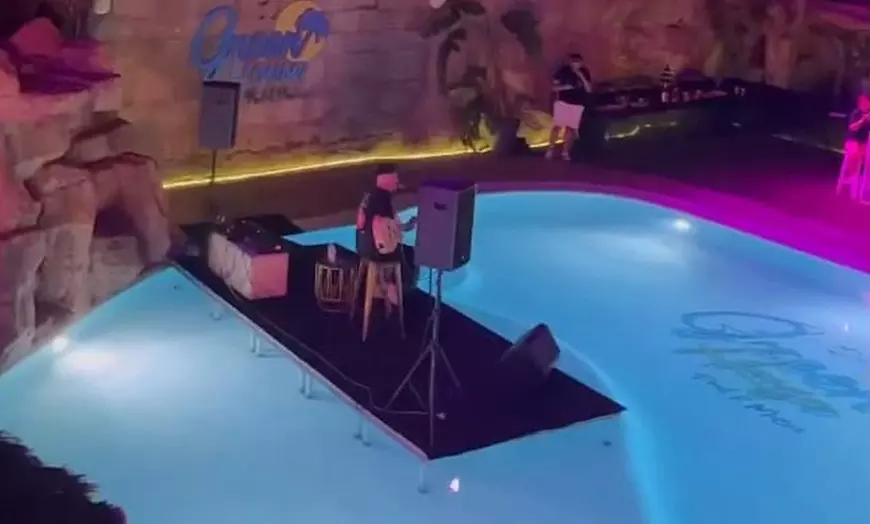 Image 12: Acceso a beach club con música y consumición para 1, 2 o 4 personas
