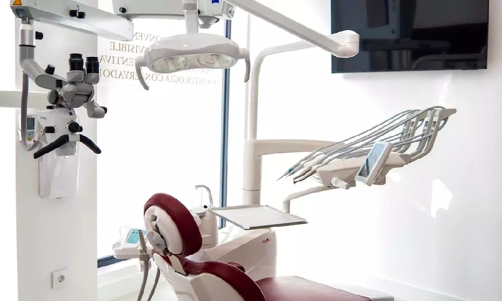 Limpieza bucal con revisión y opción a limpieza de 2 o 4 cuadrantes