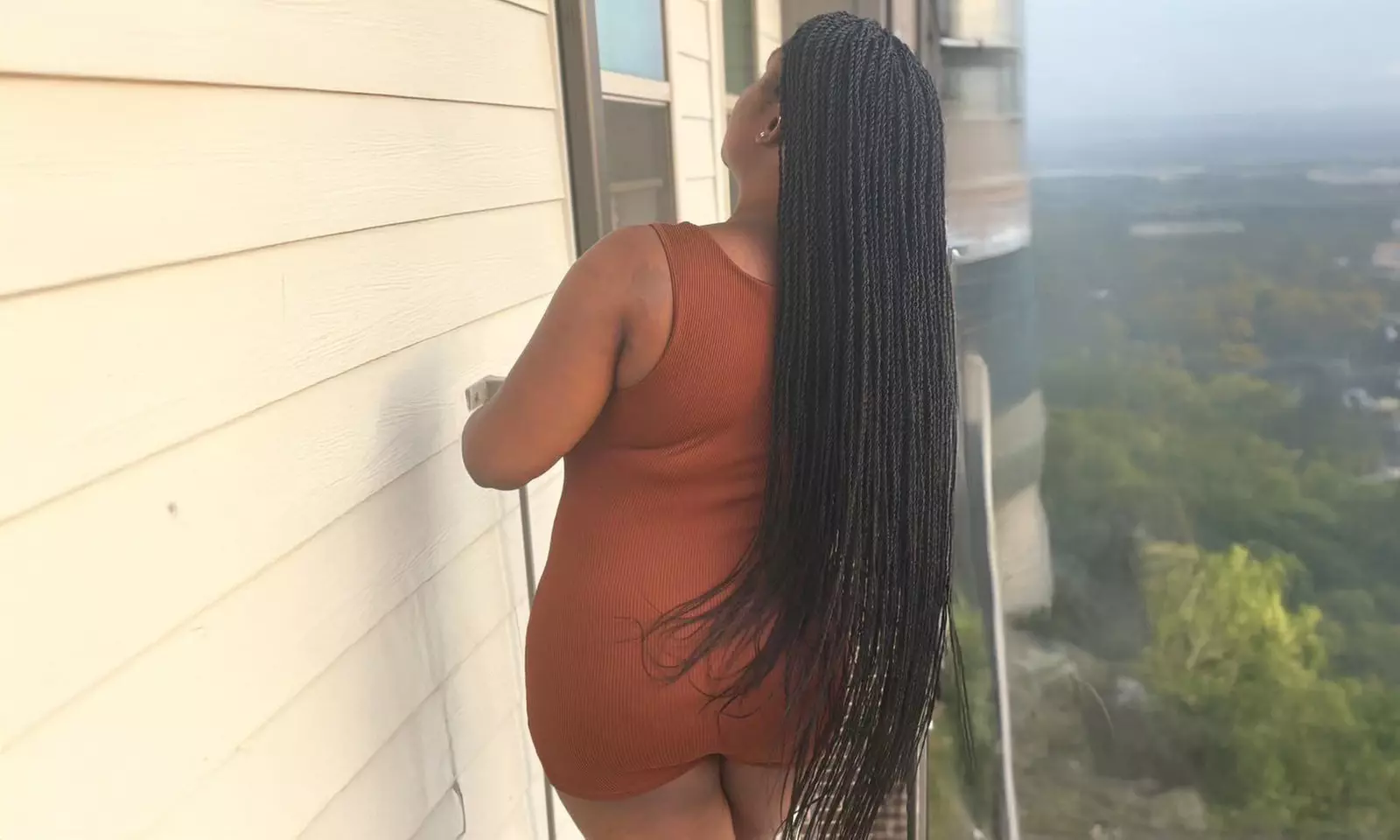 Experience Braids Of Honor's Box, Knotless, Senegalese, Bohemian, and Feed-in Braids (Up to 30% Off) - Primary Image