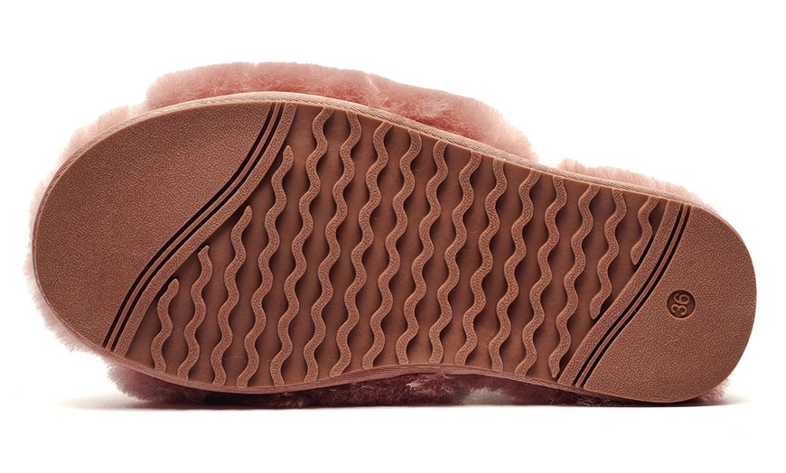 Image 5: Cotswold Westfield Women's Sheepskin Mule Slippers