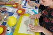 Crea tu propia pieza: sesión de 2,5 horas de cerámica creativa con bebida de cortesía para 1 o 2 personas al 55% - Second Medium