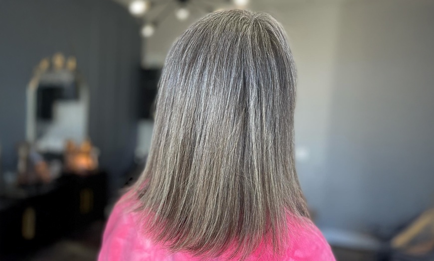 Image 2: Transform Frizz with a 1,2, or 3 sessions of Straightening Treatment