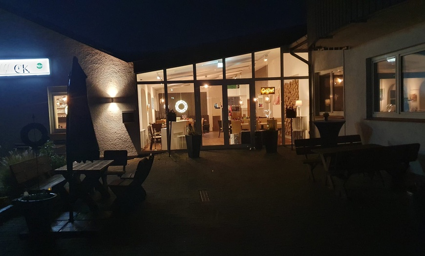 Image 8: 3-Gänge-Grünkohl-Menü inkl. Begrüßungs-Apfelsecco für 1-4 Personen