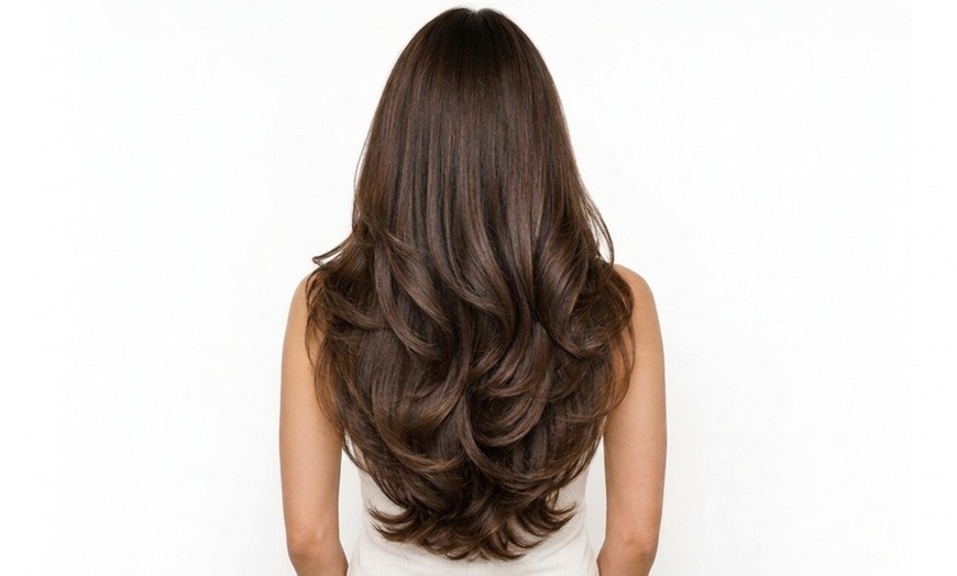Image 2: Relaxing Blow Dry, Deep Conditioning, or Hot Oil Scalp Massage