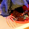 Image 5: Outsunny Animated Halloween Skeleton Candy Dish