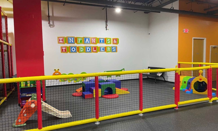 Image 4: Indoor Playground Fun in Chicagoland
