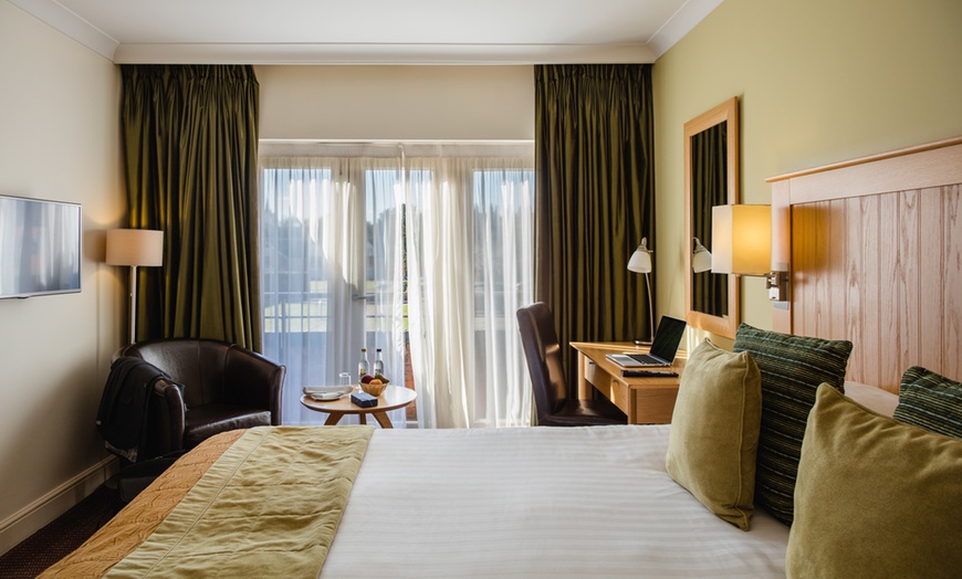 Image 11: Warwickshire: 4* Double Room with Breakfast and Spa for 2