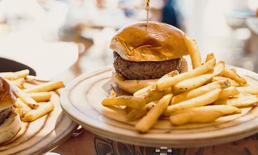 Image 9: Menú cena Mediterráneo para 2 o 4 personas