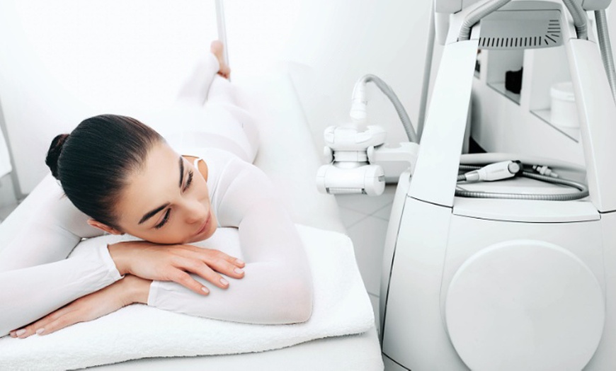 Image 1: One or Three 35-Min Endermologie LPG Cellulite Reduction Treatment