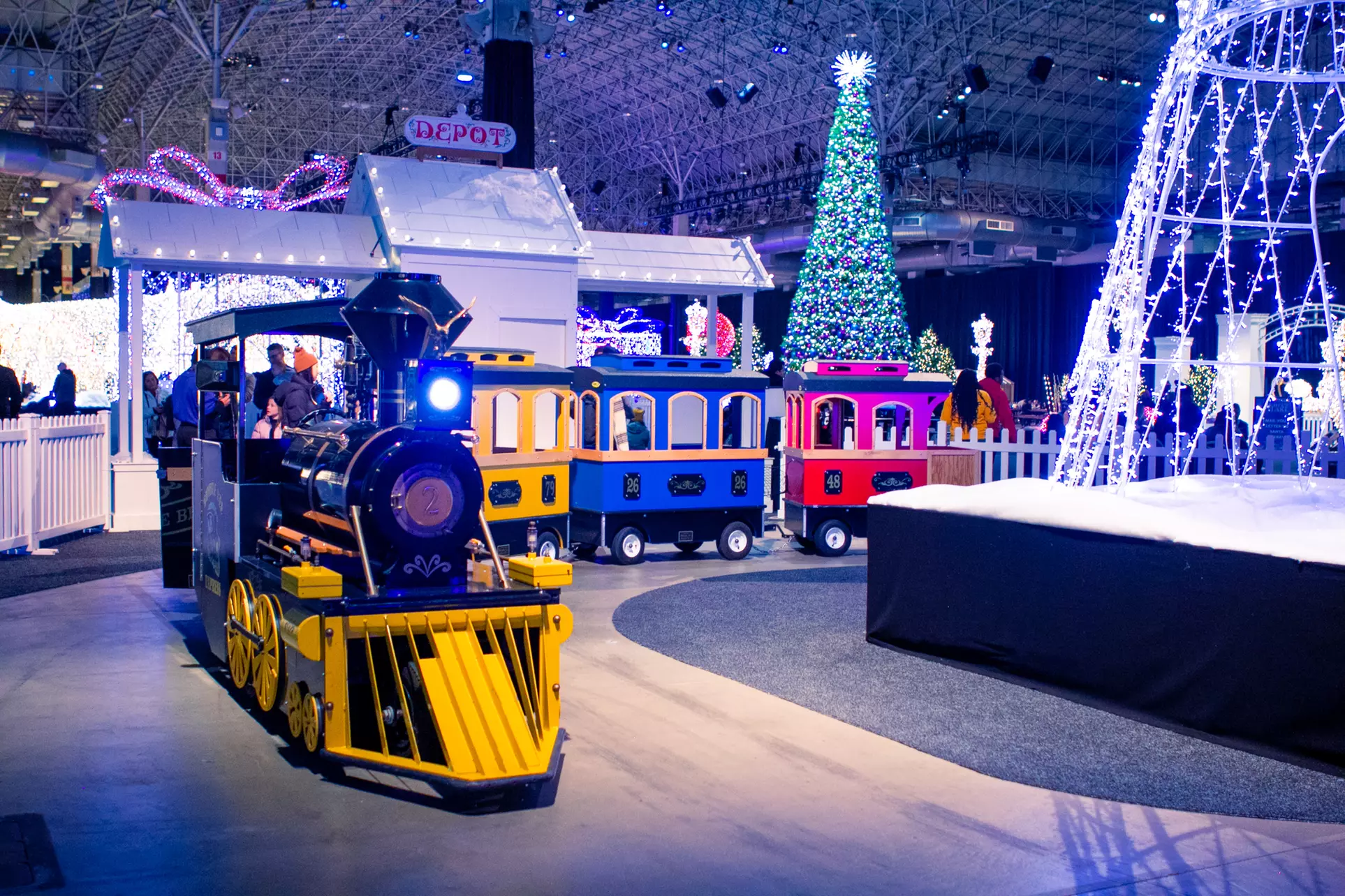 Winter WonderFest, Chicago’s Ultimate Indoor Holiday, Navy Pier