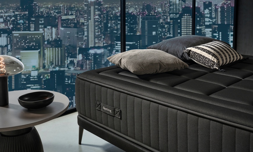 Image 6: Matelas King Noir 30cm à Ressorts Ensachés