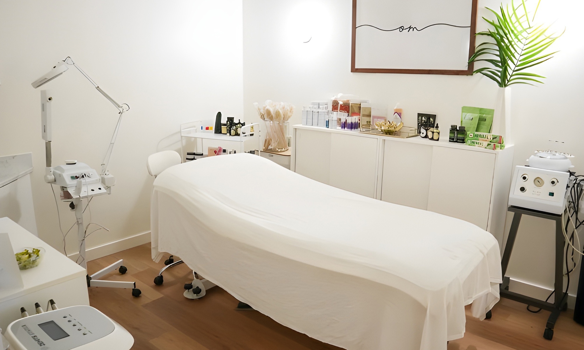 Glow & Pamper: Facials and Back Scrubs for Radiant Skin 