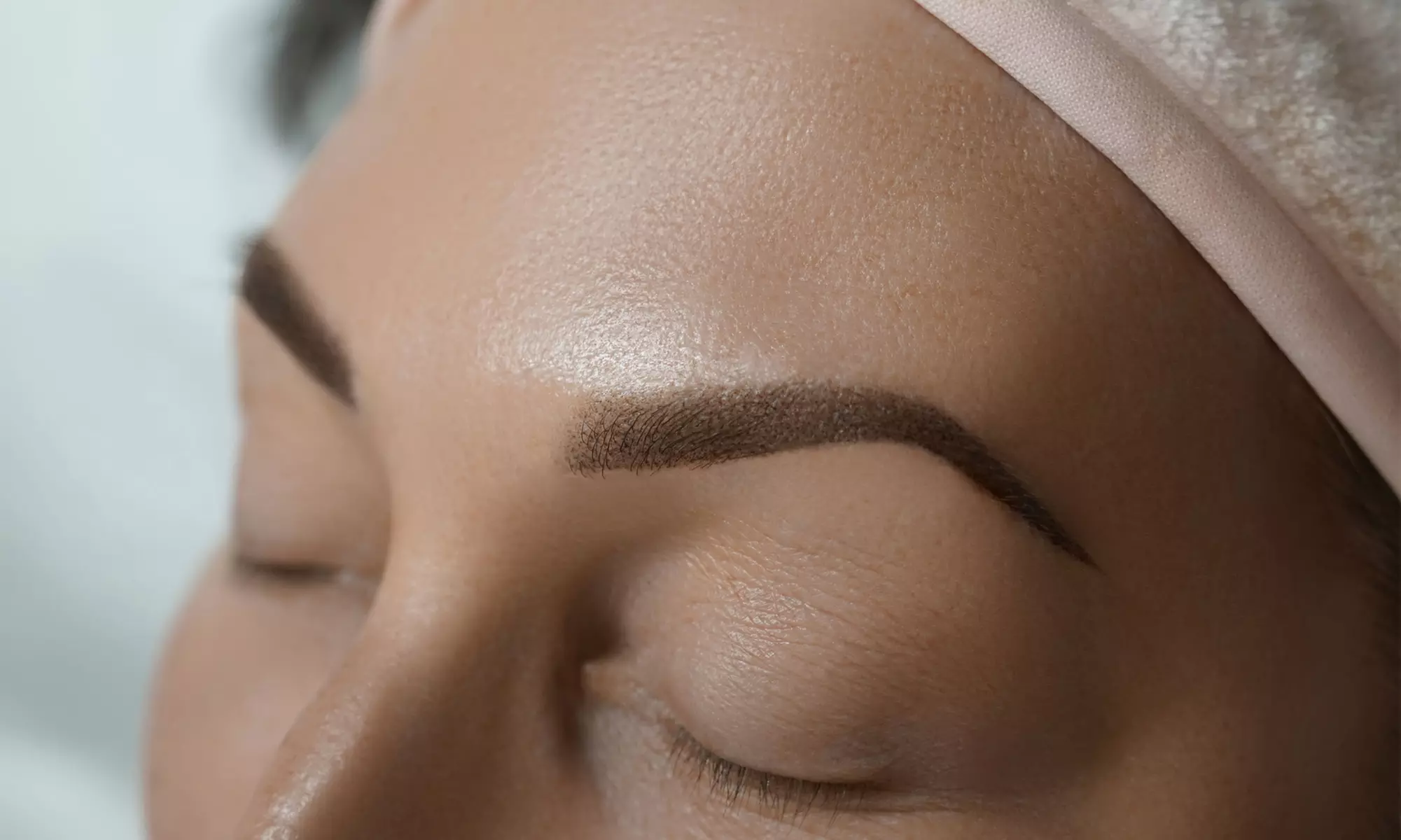 Get Eyebrow Tattoo Session - Microshading or Hair Stroke