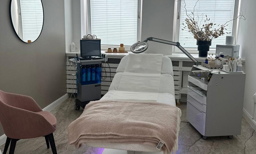 Image 4: 1 oder 2 Behandlungen: Mesotherapie mit 5 ml gegen Haarausfall