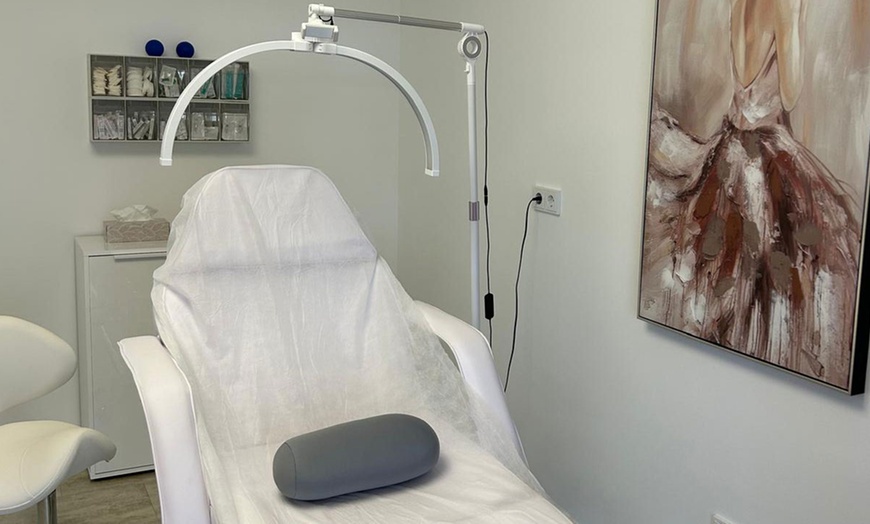 Image 3: Augenbrauen- und/oder Wimpern-Lifting für 1 Person