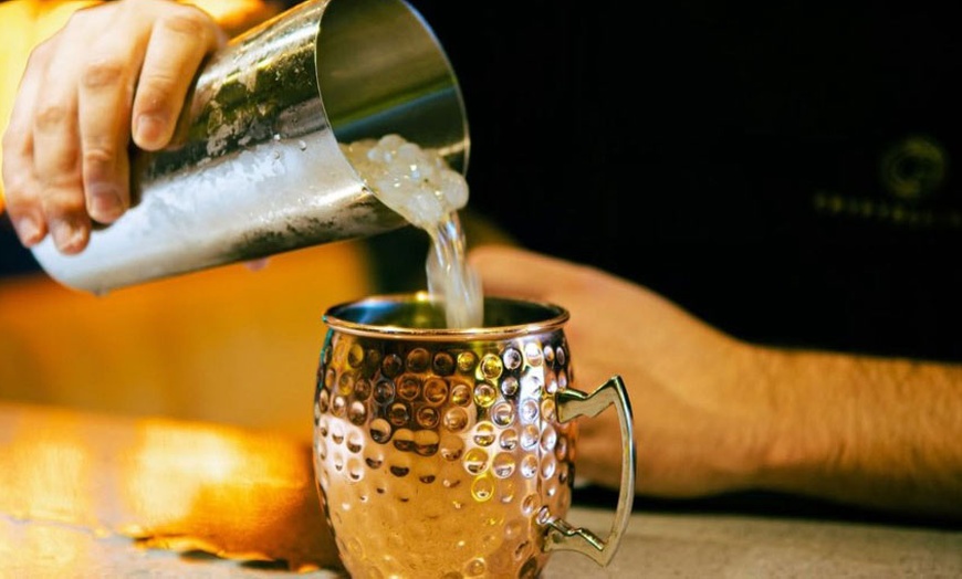 Image 2: 2 o 4 cócteles a elegir para 2 o 4 personas